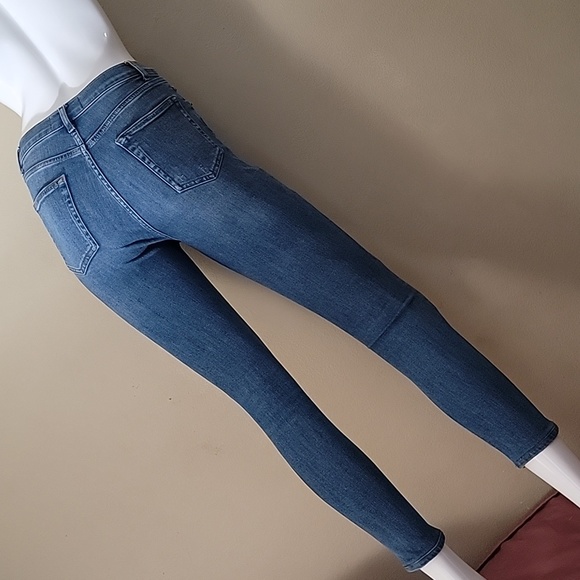 Reformation High and Skinny Jeans in wash destin size 25 - Picture 3 of 15